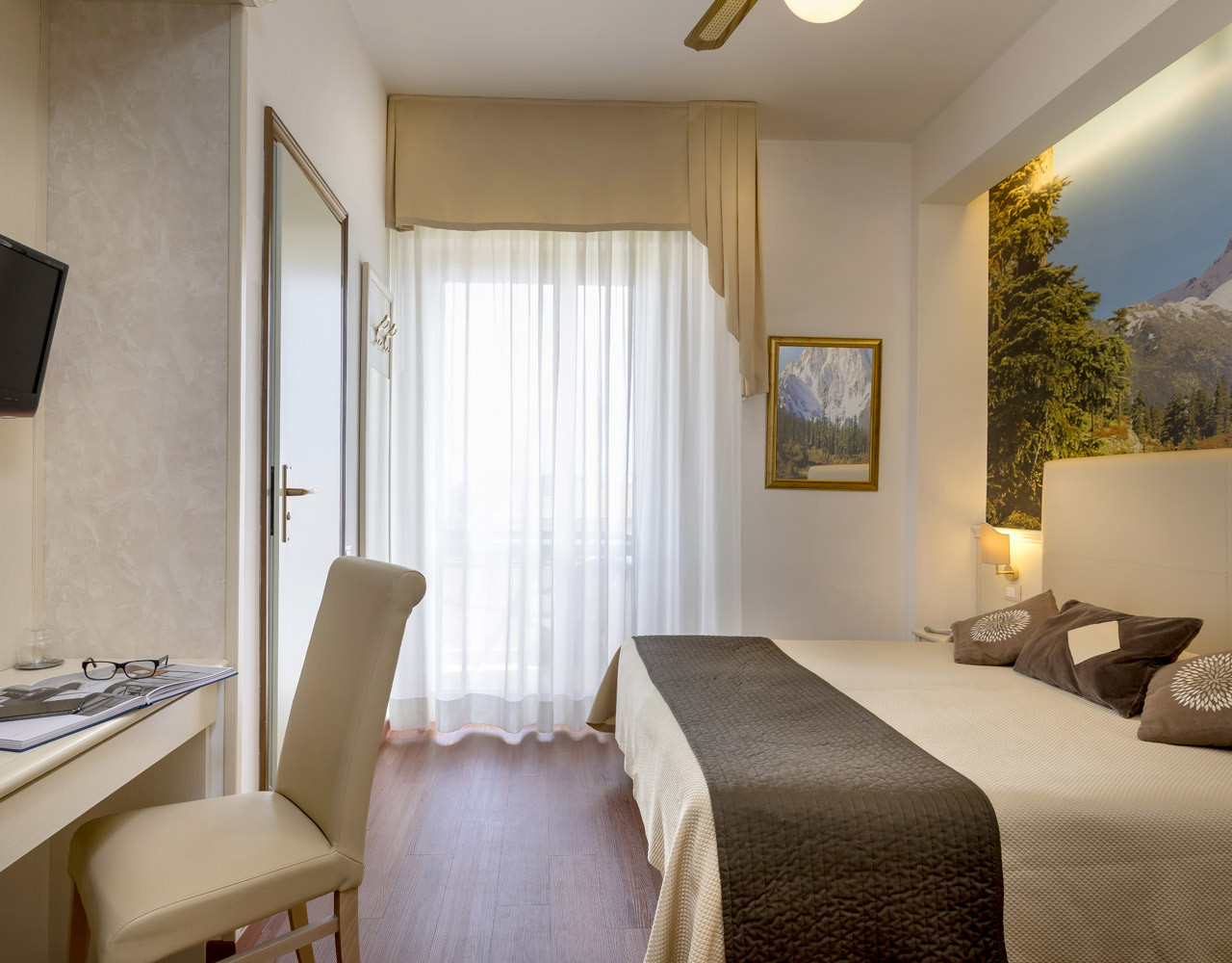 media.Camere-Comfort-2-Hotel-Apollo-Viserbella-di-Rimini