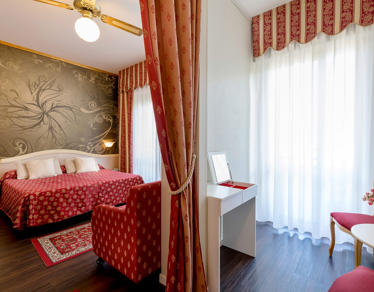 media.Camere-Junior-Suite-2-Hotel-Apollo-Viserbella-di-Rimini