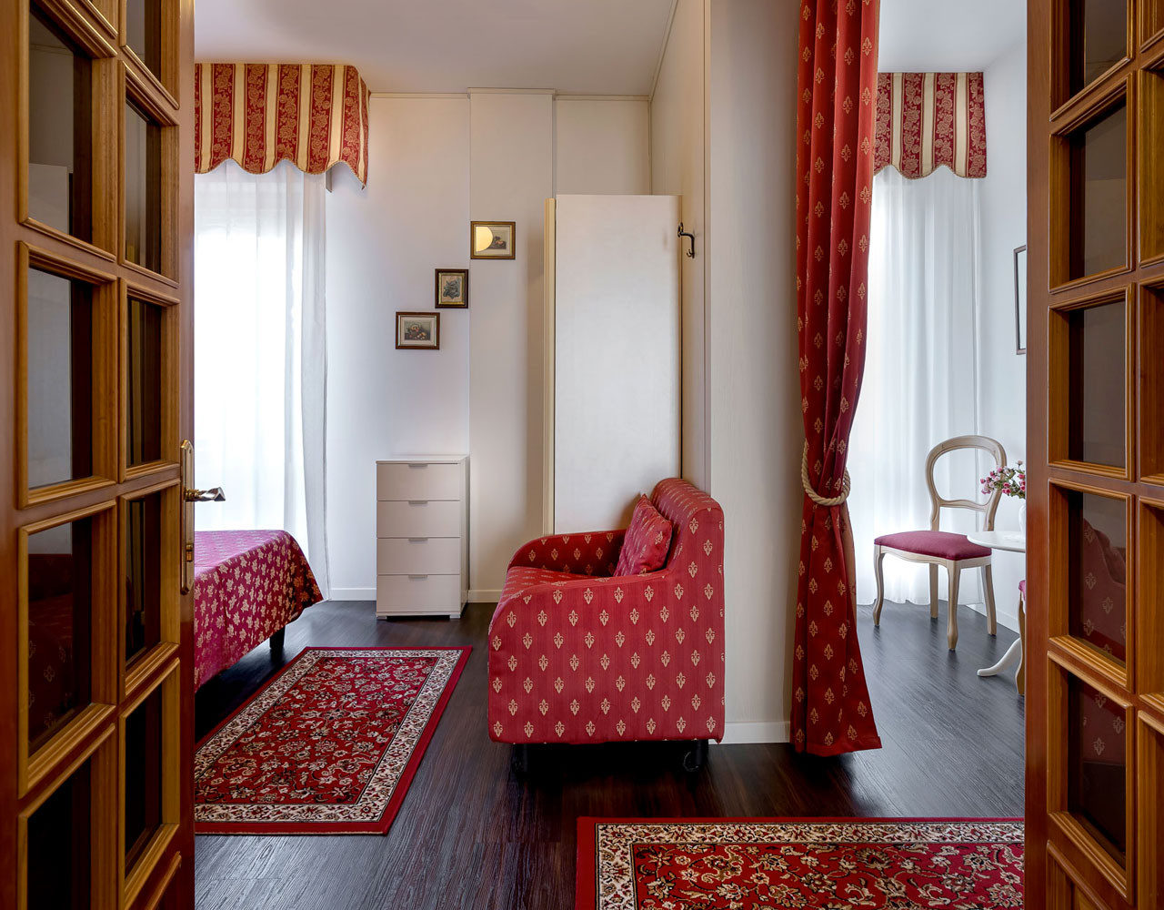 media.Camere-Junior-Suite-4-Hotel-Apollo-Viserbella-di-Rimini