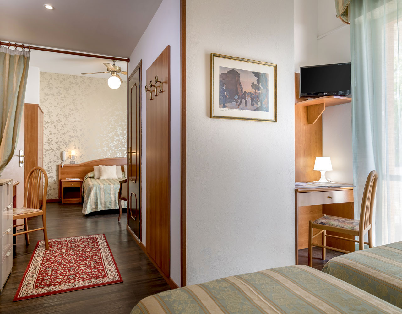 media.Camere-Comunicante-5-Hotel-Apollo-Viserbella-di-Rimini