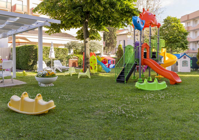 media.Gallery-Giardino-Hotel-Apollo-Viserbella-Rimini
