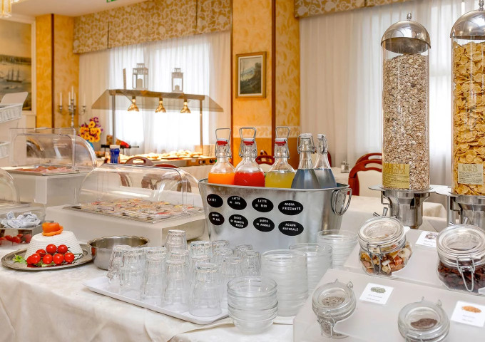 media.Gallery-Ristorante5-Hotel-Apollo-Viserbella-Rimini